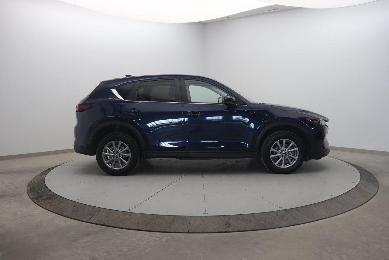 Mazda CX-5 NIV JM3KFBBM7P0107244 2023 Bleu Baie-Comeau - photo #2
