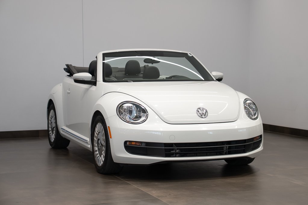 Volkswagen Beetle Trendline+ cabriolet 2 portes 2016 Blanc Kirkland - photo #2