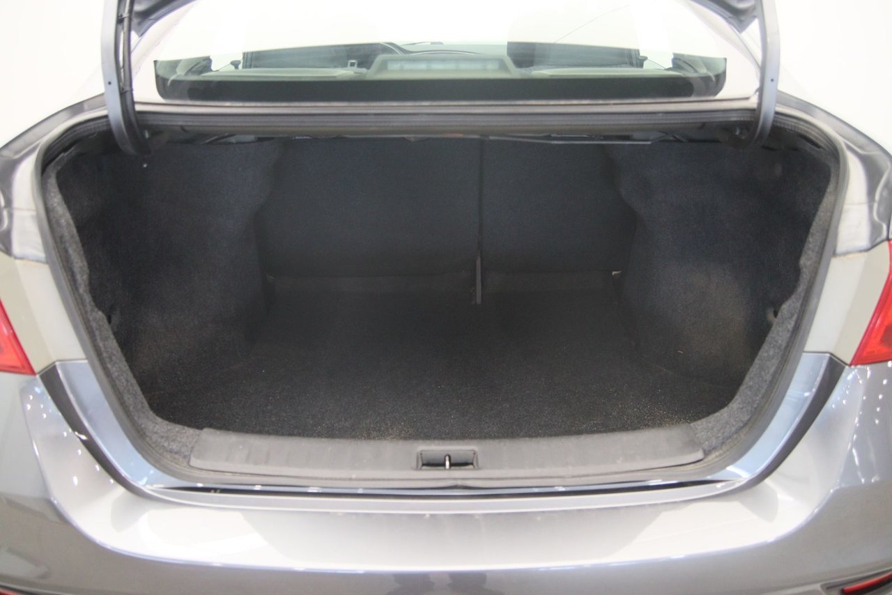 Nissan Sentra SV 2018 Gris Baie-Comeau - photo #17