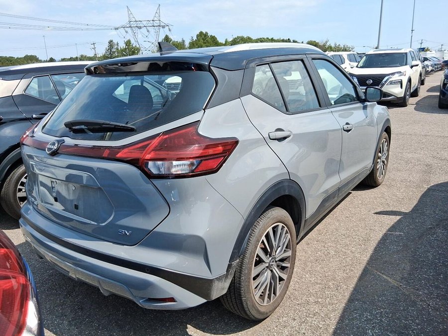 Nissan Kicks SV TA 2023 2023 Gris