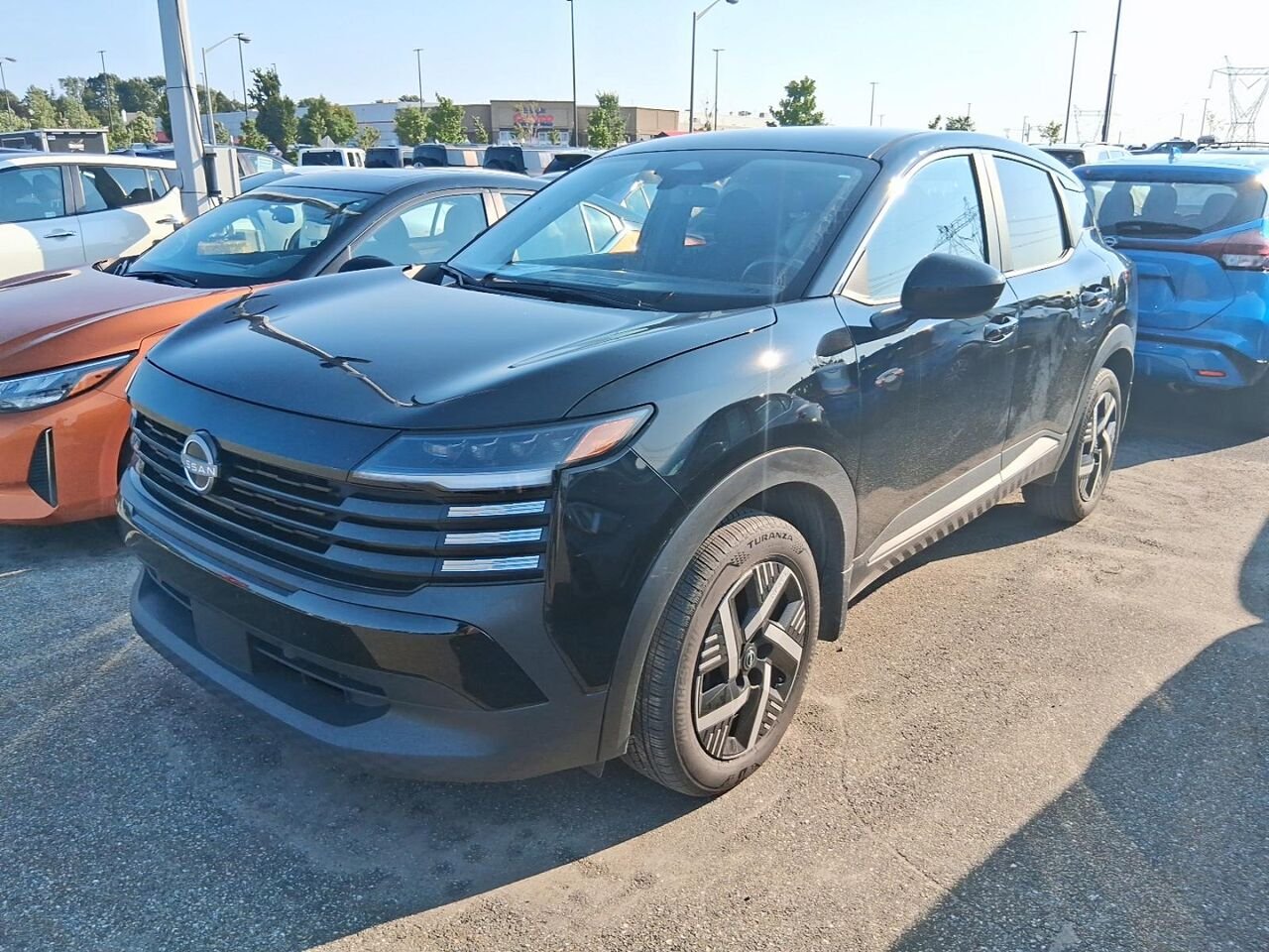 2025 Nissan Kicks SV TA Black Québec - photo #0