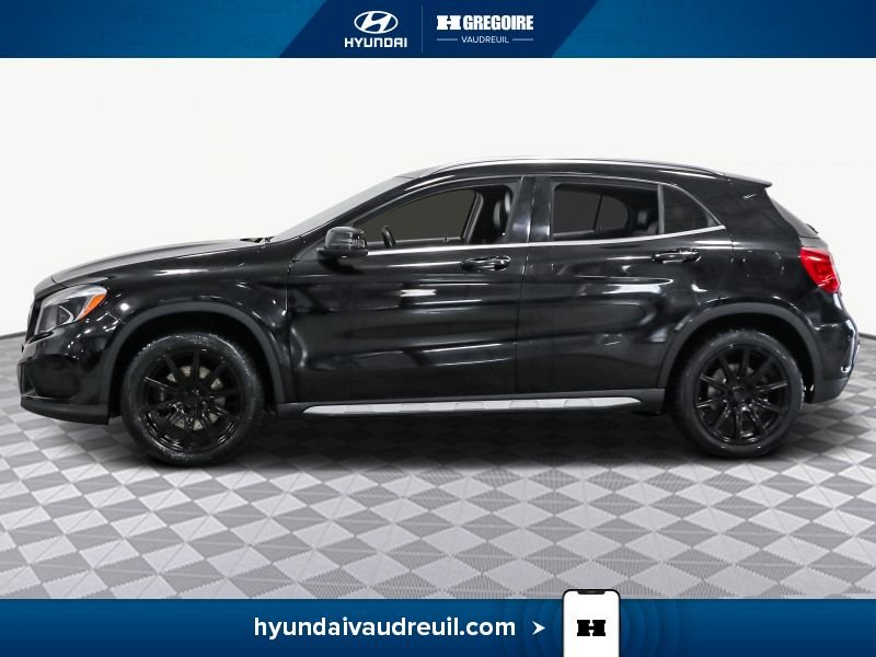 2016 Mercedes Benz GLA Black Saint-Eustache - photo #5