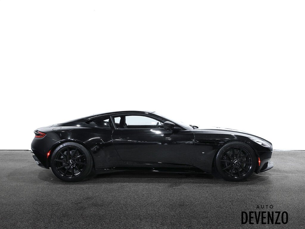 Aston Martin DB11 2017 Noir Saint-Eustache - photo #2