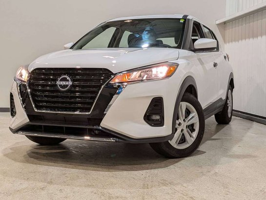 2024 Nissan Kicks White