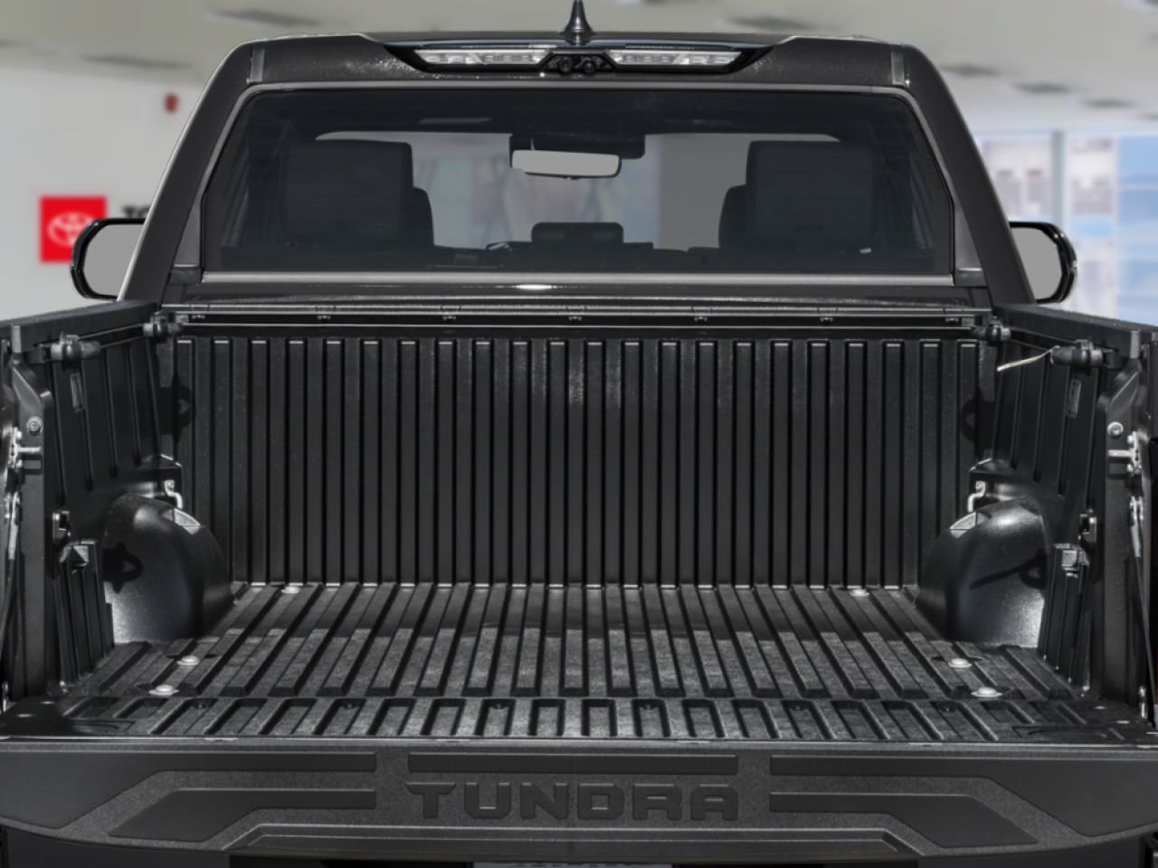 Toyota Tundra 2026 Frisson glacé nacré Mont-Laurier - photo #4