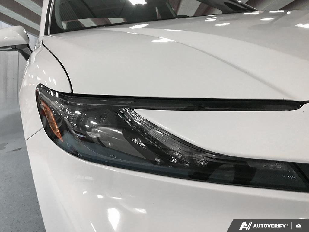 2025 Toyota Camry S2501988 | SE Upgrade White Edmonton - photo #7