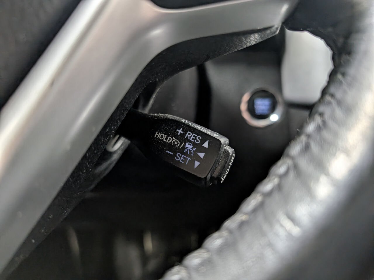 Toyota Highlander XLE/AWD/SIÈGES CHAUFFANTS/BLUETOOTH/AC BIZONE/TOIT OUVRANT 2018 Gris aurore mica Sherbrooke - photo #15