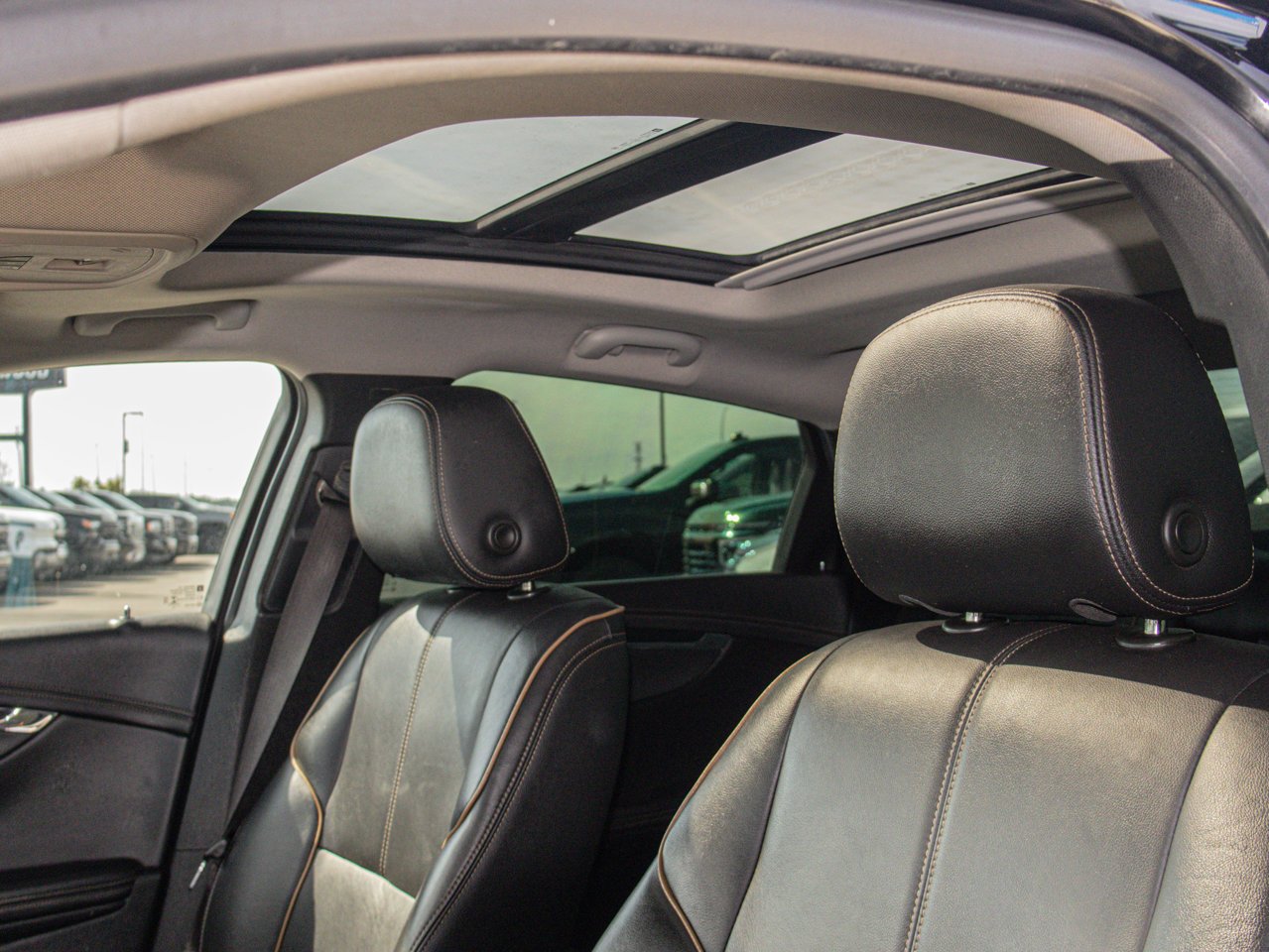2019 Chevrolet Impala 4dr Sdn Premier w/2LZ Black Sherwood Park - photo #17