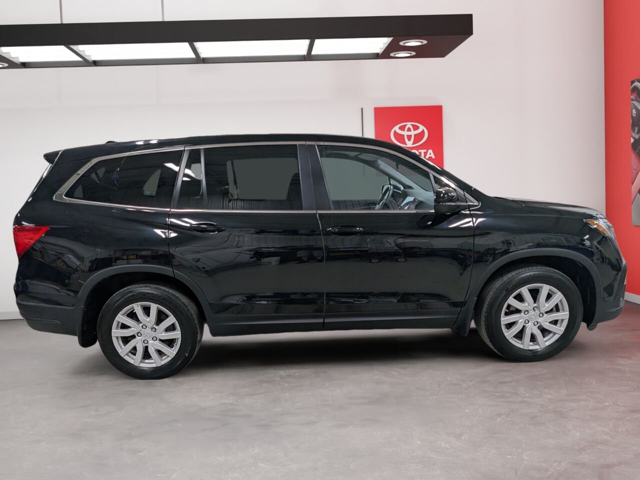 Honda Pilot LX/SIÈGES CHAUFFANTS/CAMÉRA DE RECUL/BLUETOOTH/AC/VITRES ÉLECTRIQUES 2021 Noir Sherbrooke - photo #3