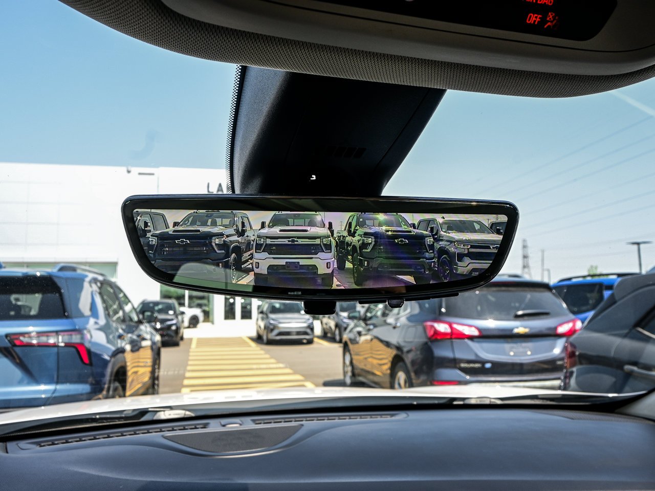 2022 Buick Enclave AWD 4dr Avenir White Sherwood Park - photo #28