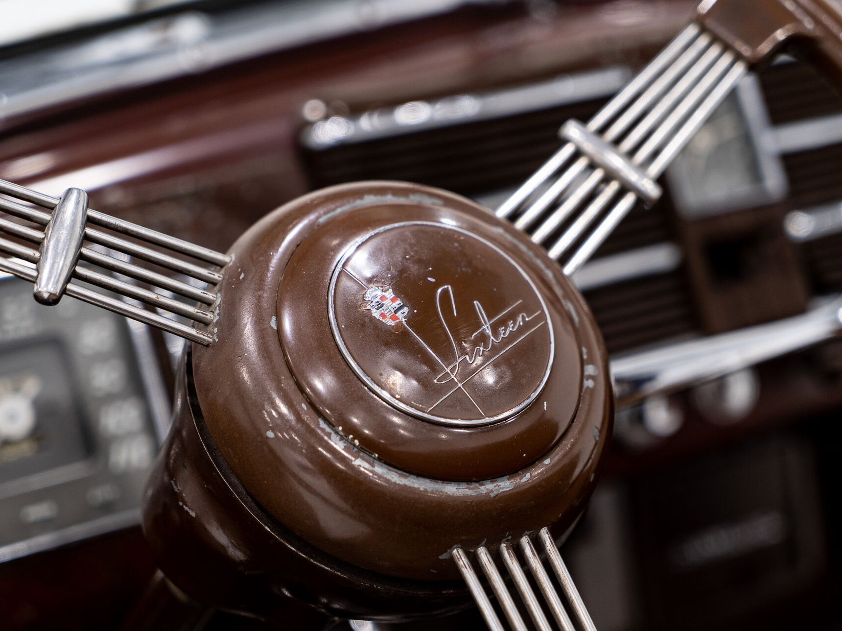 Cadillac Series 90 **PRICE IN USD**1 of 13 V16 1938 Noir Montréal - photo #76