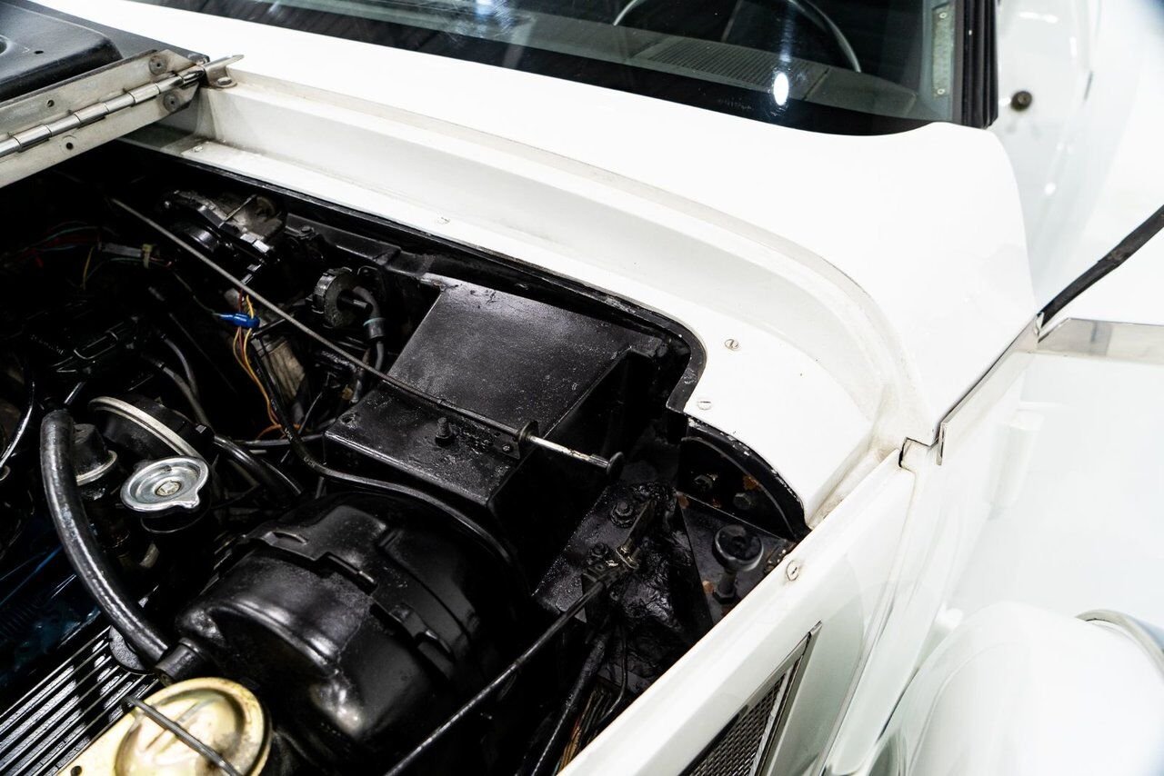 1981 Phillips Motor Car Berlina Coupe Only 1 of 78 produced. Very rare | PRIX EN USD White Montreal - photo #16