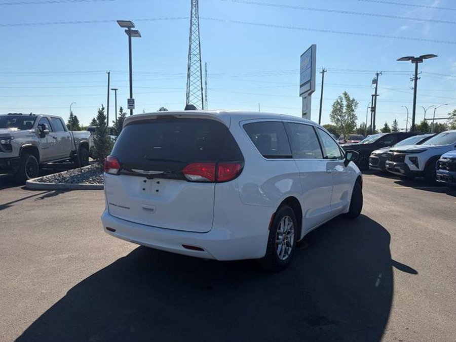 2024 Chrysler Grand Caravan 2024 White