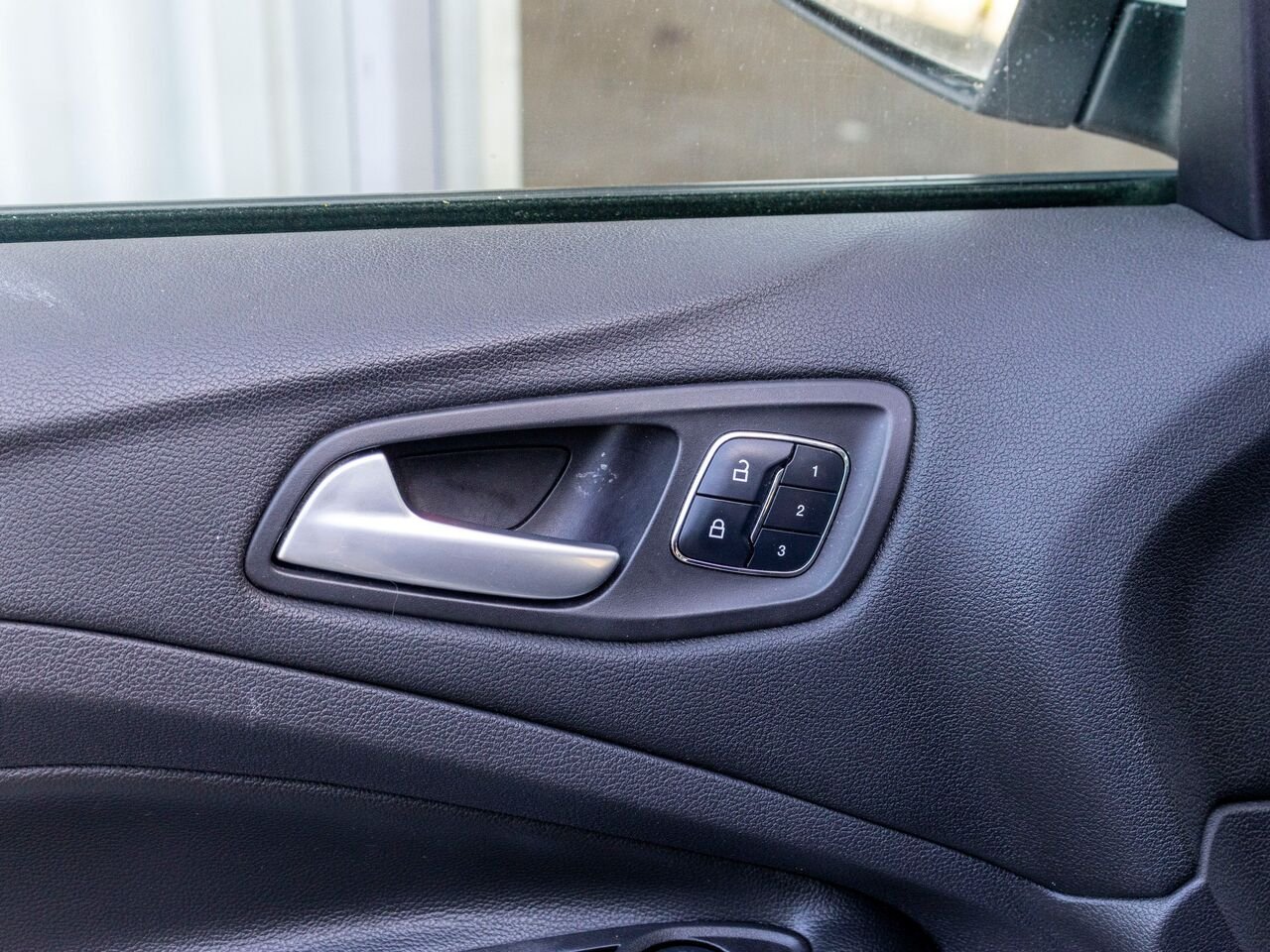 2014 Ford Escape 4 RM 4 portes Titanium White Châteauguay - photo #27