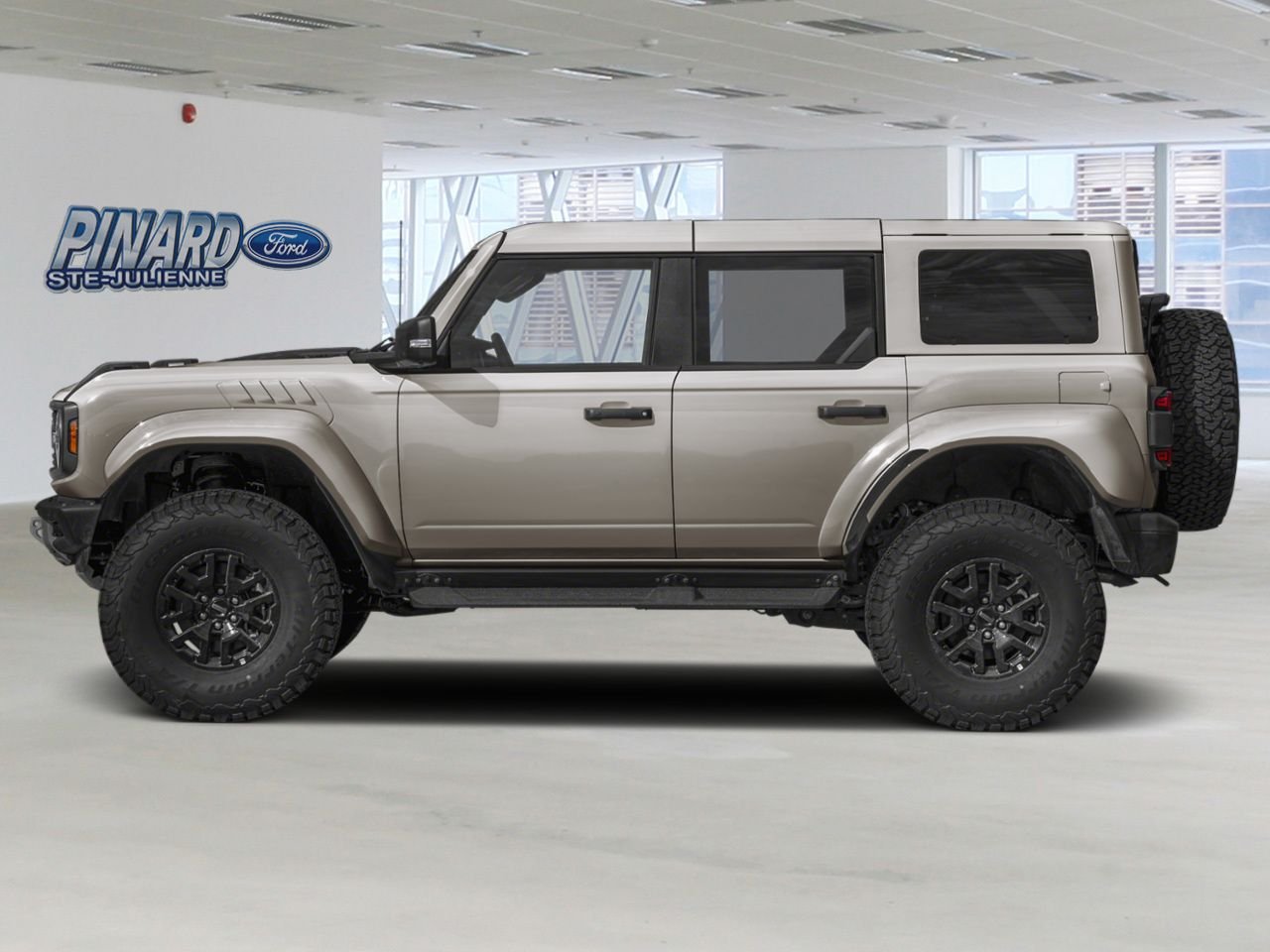 2026 Ford Bronco Grey Sainte-Julienne - photo #1