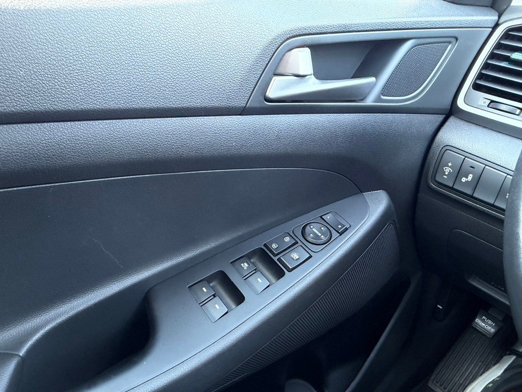 Hyundai Tucson 2017 Gris Gatineau - photo #10