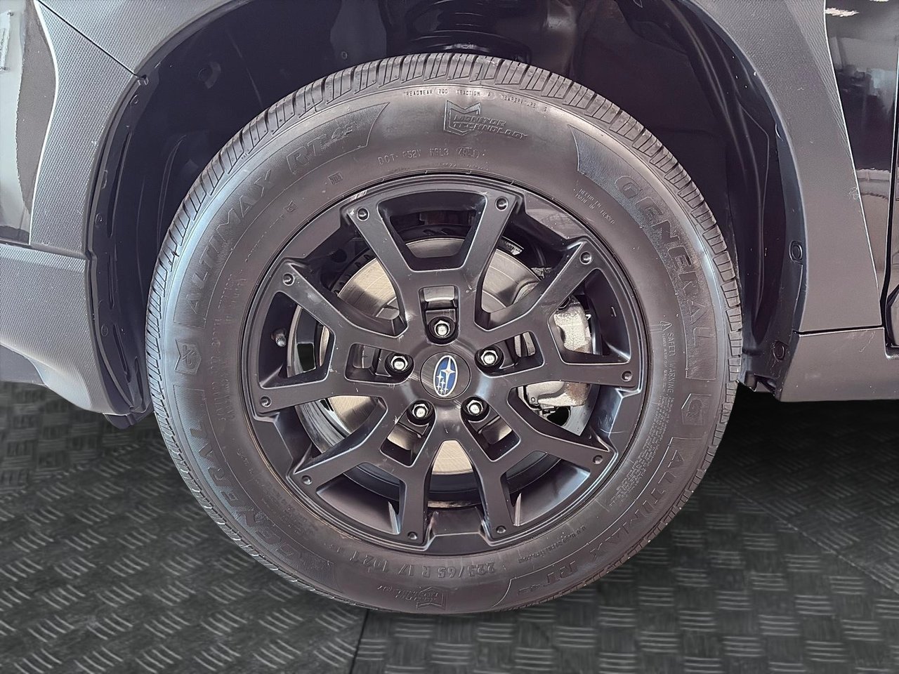 Subaru Crosstrek NIV 4S4GUHU62R3734372 2024 Noir Chicoutimi - photo #6