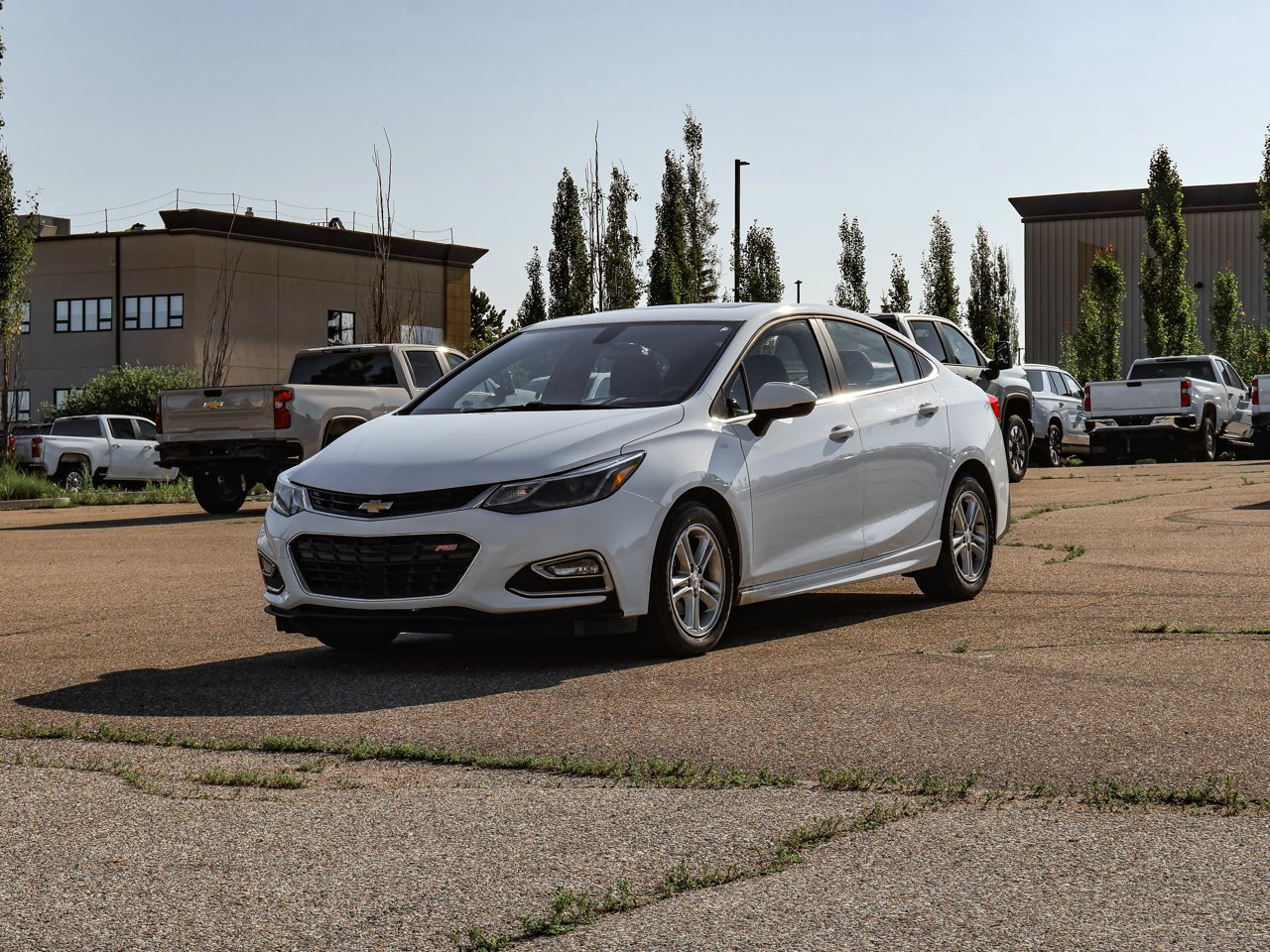 2018 Chevrolet Cruze 4dr Sdn 1.4L LT w/1SD White Sherwood Park - photo #3