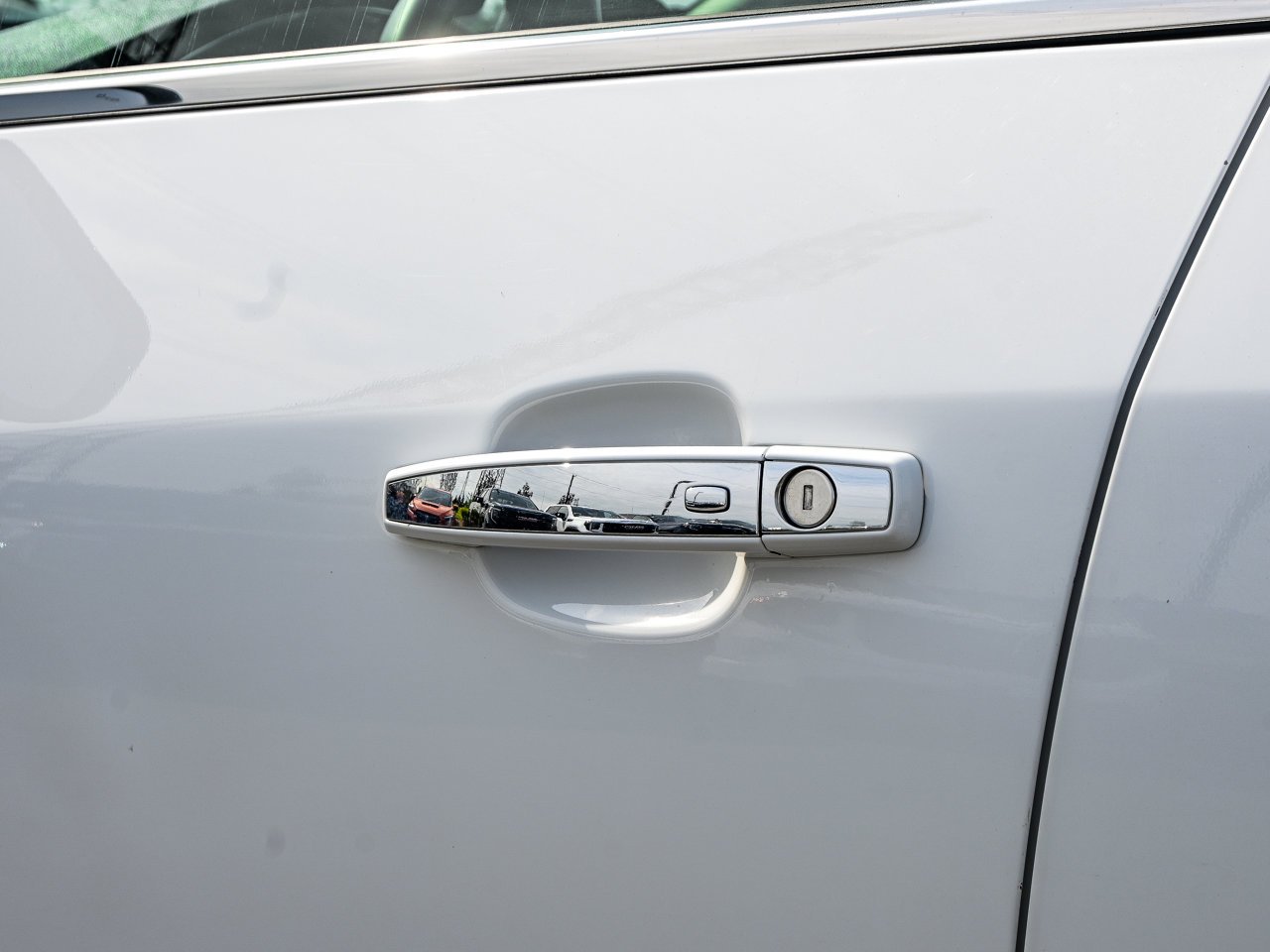 2020 Buick Encore AWD 4dr Preferred White Sherwood Park - photo #7