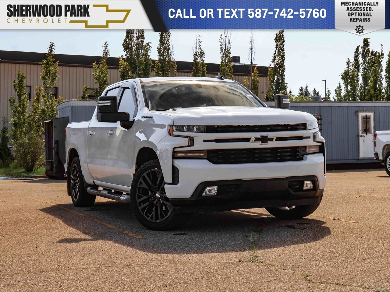 2020 Chevrolet Silverado 1500 4WD Crew Cab 147 RST White Sherwood Park - photo #0