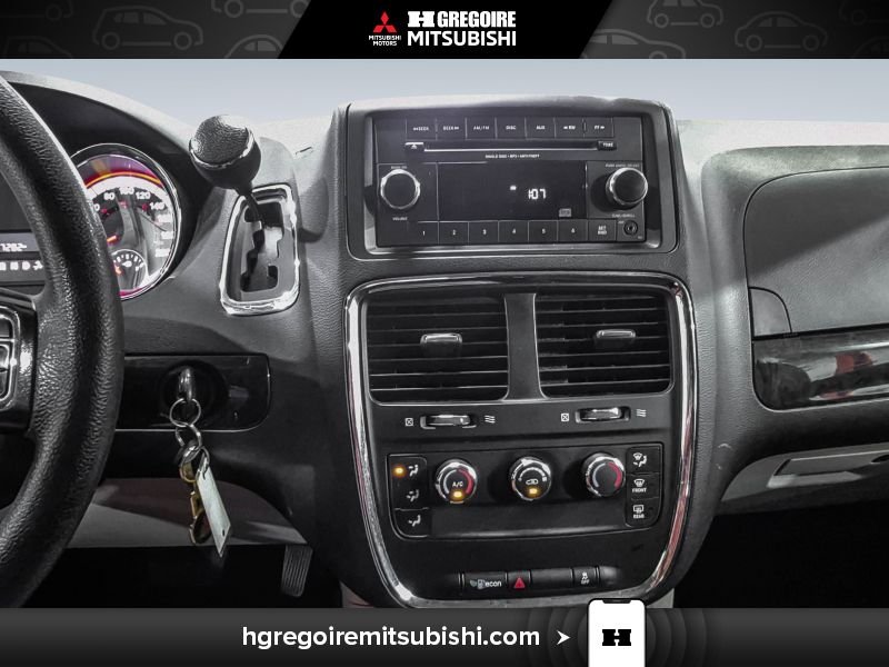 Dodge GR Caravan 2017 Brun Blainville - photo #24