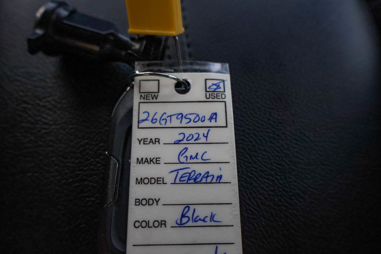 2024 GMC Terrain AWD 4dr SLE Black Sherwood Park - photo #31
