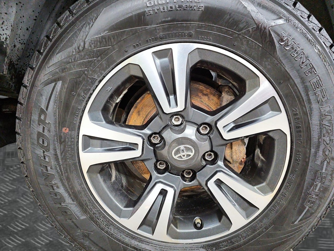 Toyota Tacoma NIV 5TFDZ5BN3JX032785 2018 Gris béton métallisé Baie-Comeau - photo #6