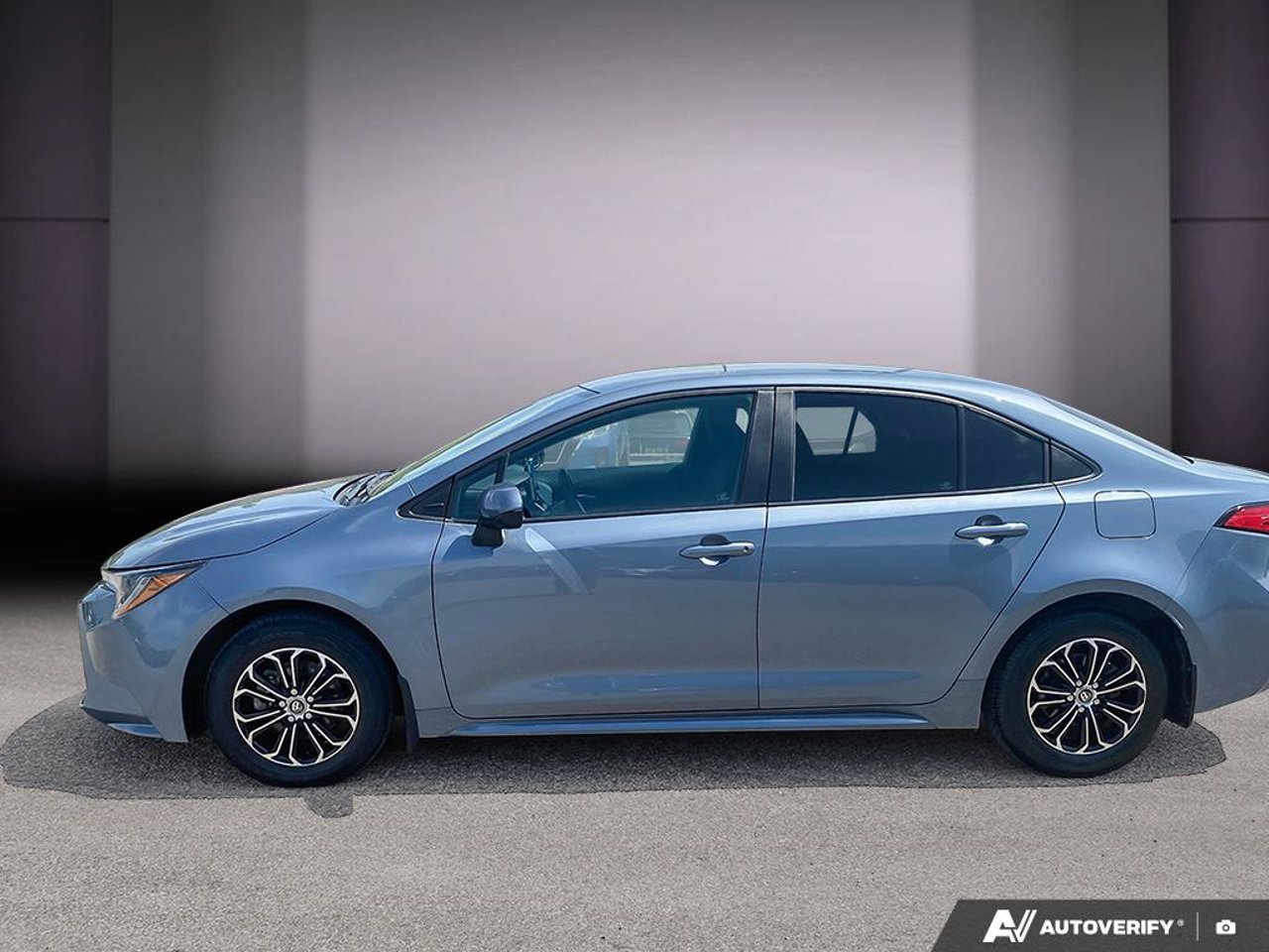 Toyota Corolla 5YFBPRBE4LP038374 2020 Bleu Mirabel - photo #1