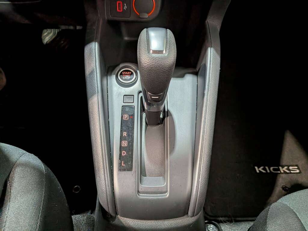 2024 Nissan Kicks S FWD Black Val-David - photo #24