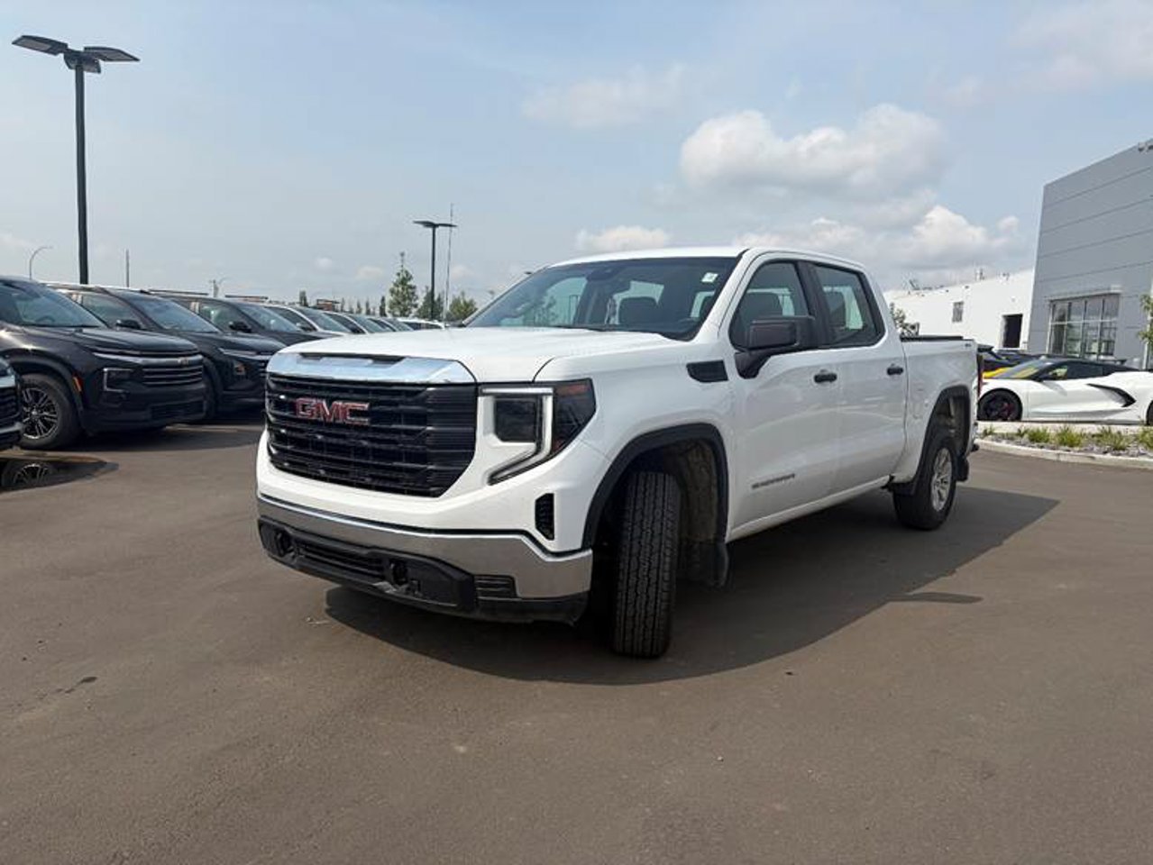 2023 GMC Sierra 1500 4WD Crew Cab 147 Pro White Sherwood Park - photo #2