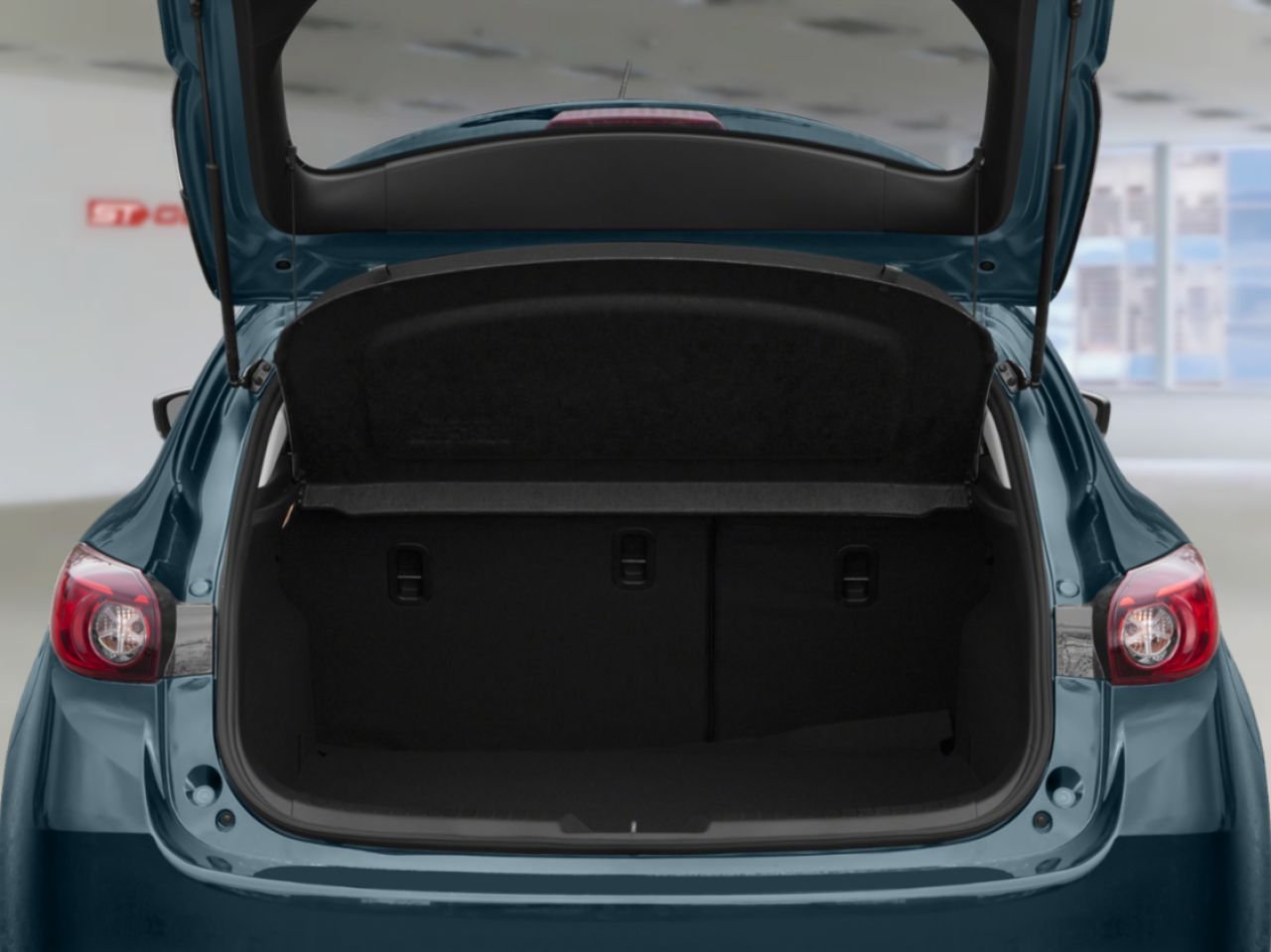 2018 Mazda Mazda3 Sport Blue Saint-Georges - photo #9