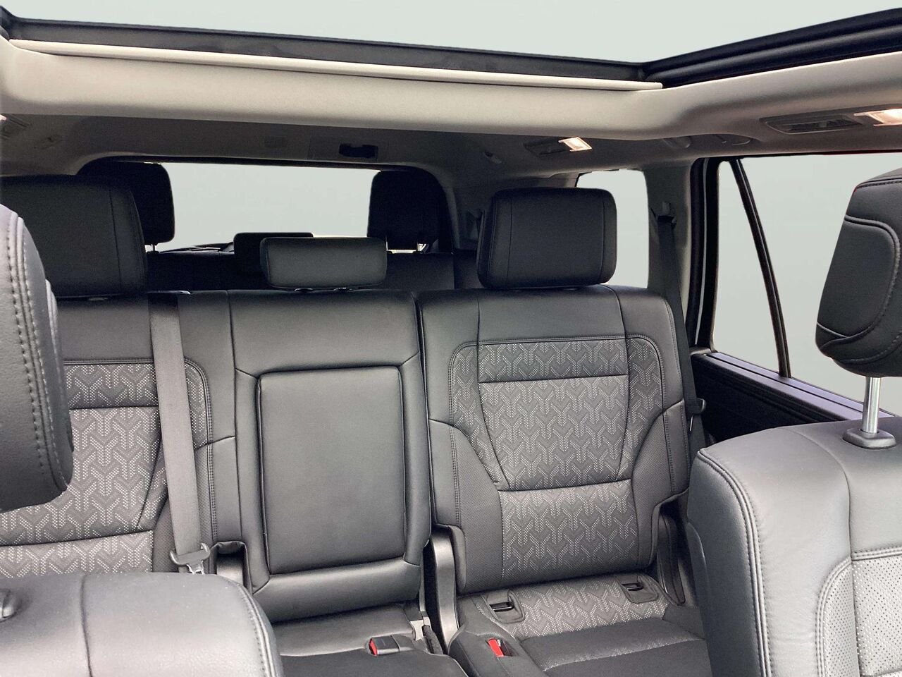 Toyota Sequoia 2024 Blanc Gatineau - photo #19