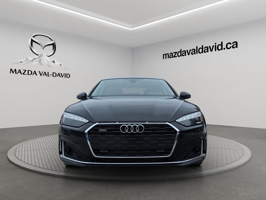 2023 Audi A5 Sportback A5 45 2.0T Sportback Komfort Quattro, Jamais accidenté, Sièges à fonction mémoire, Volant chauffant, Toit ouvrant Black