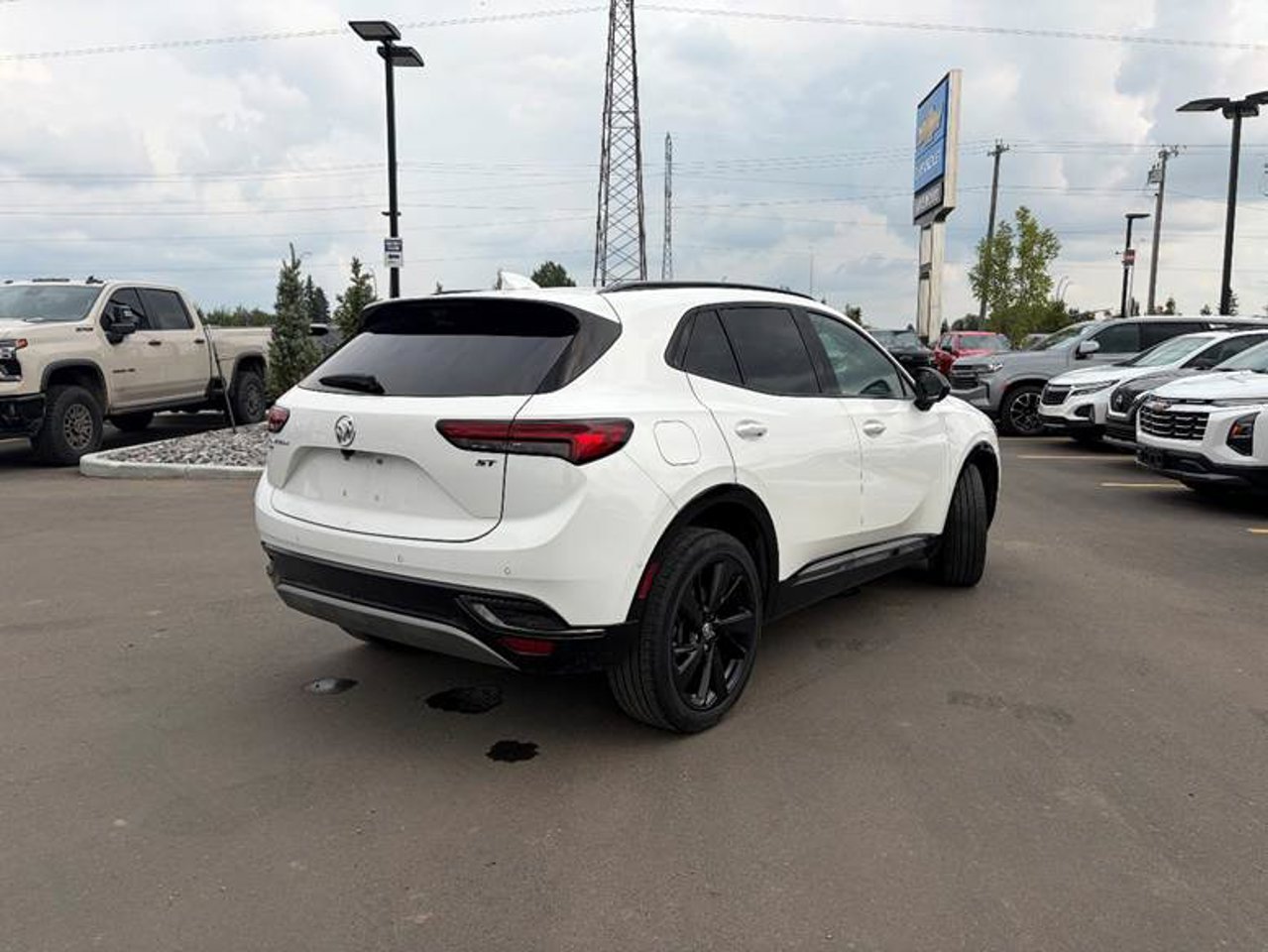 2022 Buick Envision AWD 4dr Essence White Sherwood Park - photo #4