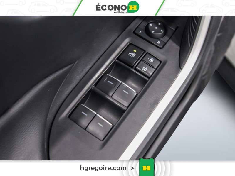 Toyota Rav 4 821073 | HYBRID XLE AWD TOIT MAGS CAM RECULE 2024 Blanc Laval - photo #15