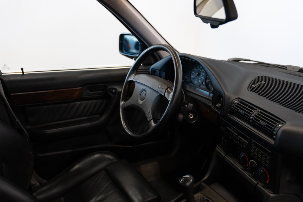 1991 BMW 5 Series Black Montreal - photo #15