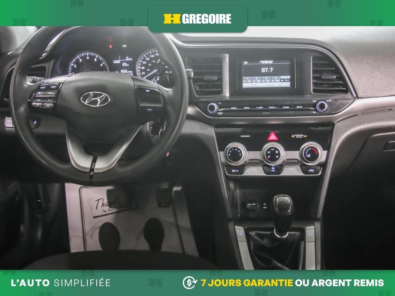 2019 Hyundai Elantra Red Blainville - photo #25