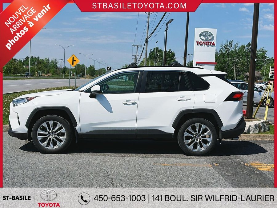 2021 TOYOTA RAV4 2021 White