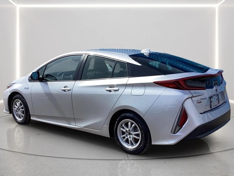 TOYOTA PRIUS PLUG-IN HYBRID 2022 2022 Argent classique métallisé
