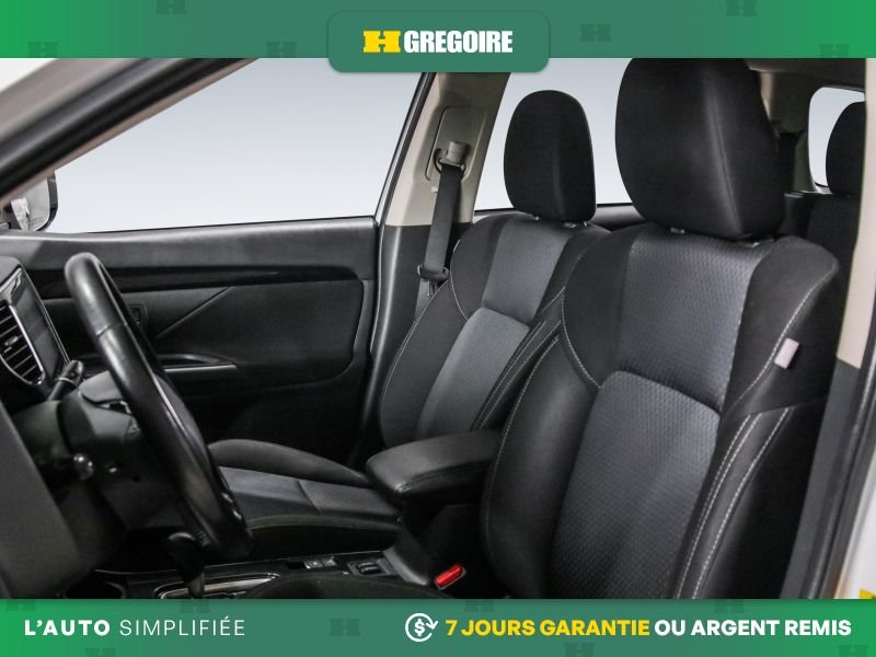 Mitsubishi Outlander 2020 Blanc Saint-Eustache - photo #11
