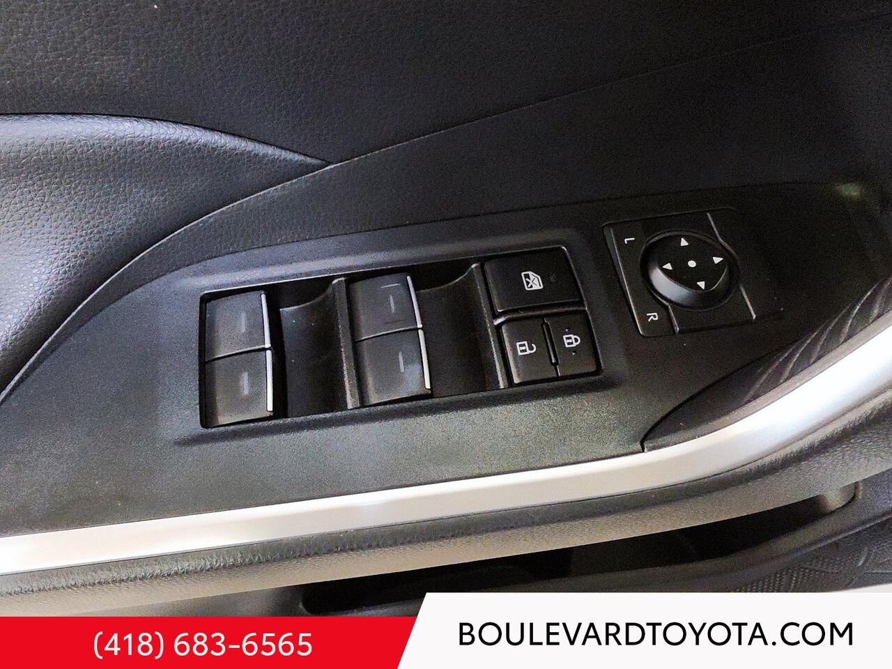 Toyota RAV4 99569A-24 | XLE HYBRIDE, AWD 2023 Argent Québec - photo #7