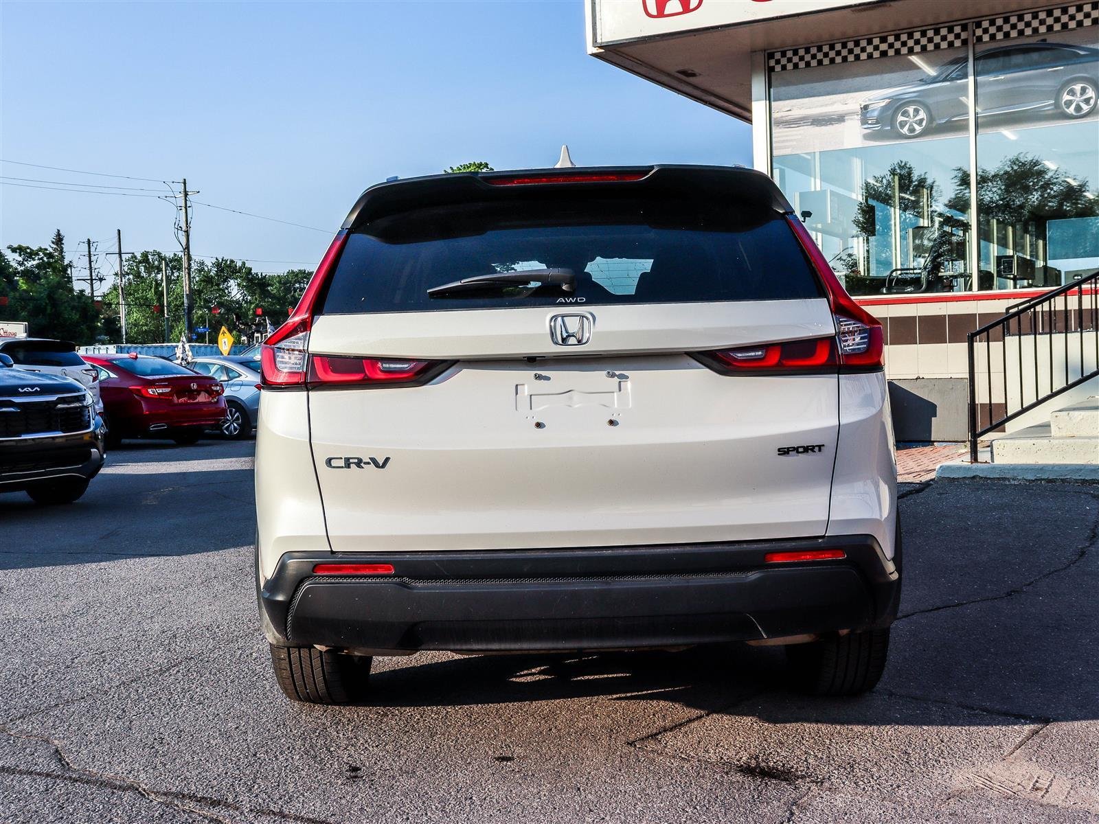 Honda CR-V Sport 2024 White Ottawa & Gatineau - photo #3