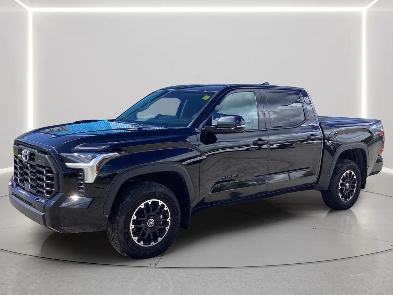 TOYOTA TUNDRA HYBRIDE CREWMAX LIMITED 2024 Noir Gatineau - photo #0