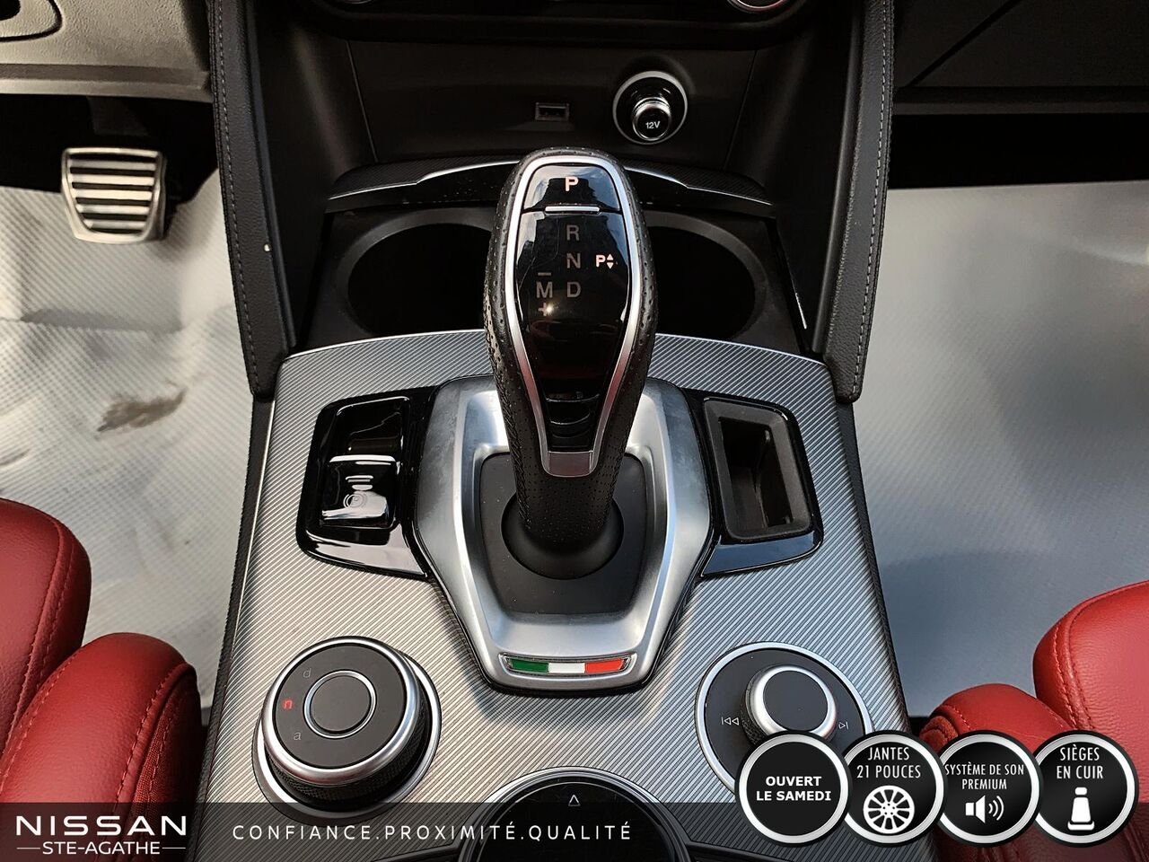 2022 Alfa Romeo Stelvio Veloce | CUIR ROUGE | TOIT PANORAMIQUE | AWD | Black Saint-Jérôme - photo #12