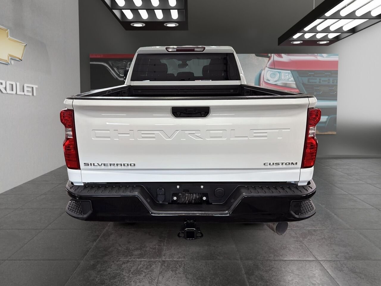CHEVROLET SILVERADO 2500 CUSTOM DIESEL 2023 Blanc Saint-Hyacinthe - photo #2