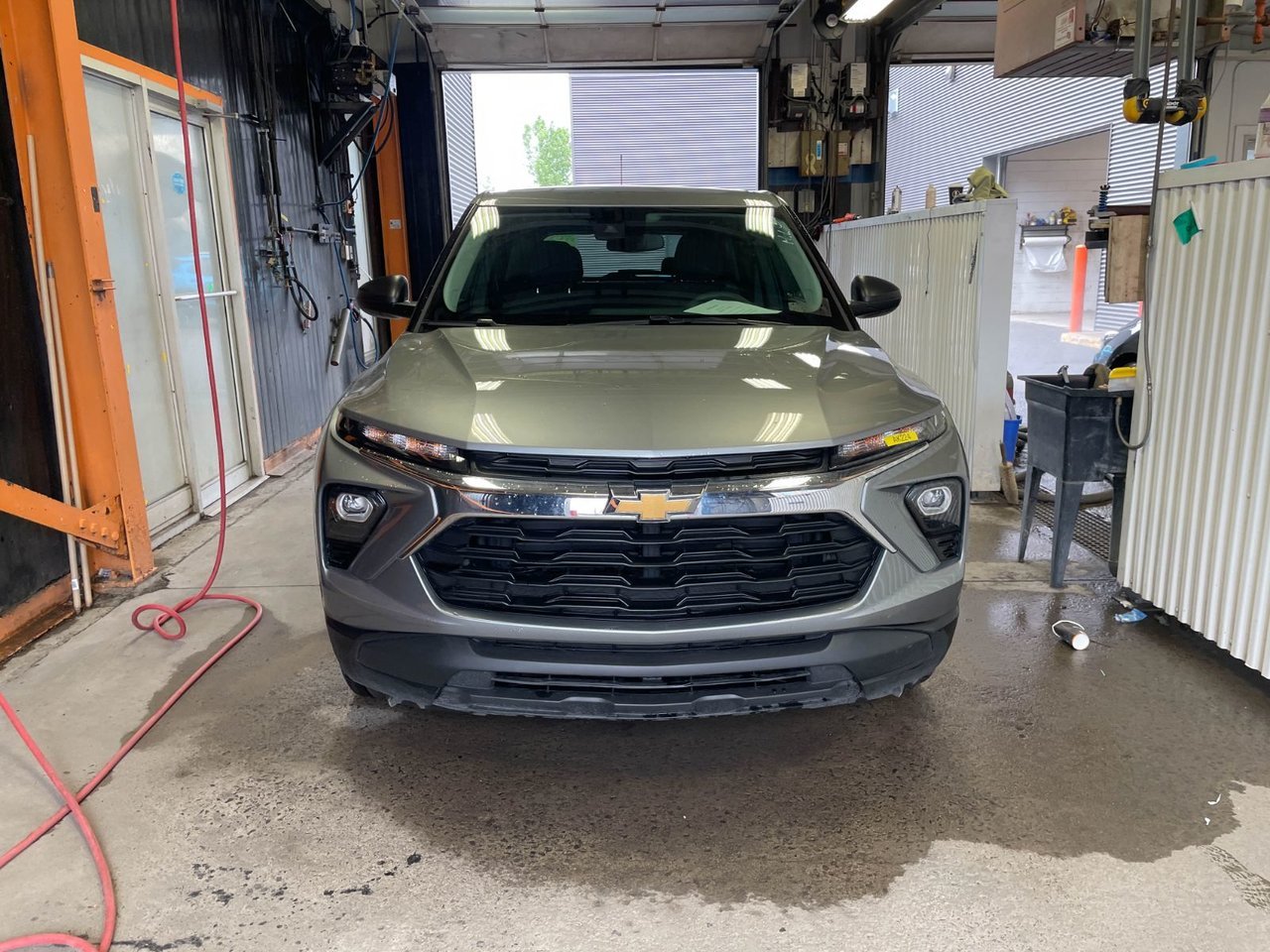 Chevrolet Trailblazer LS AWD *CARPLAY* GR COMMODITÉ BLUETOOTH WIFI USB 2024 Gris Saint-Jérôme - photo #3