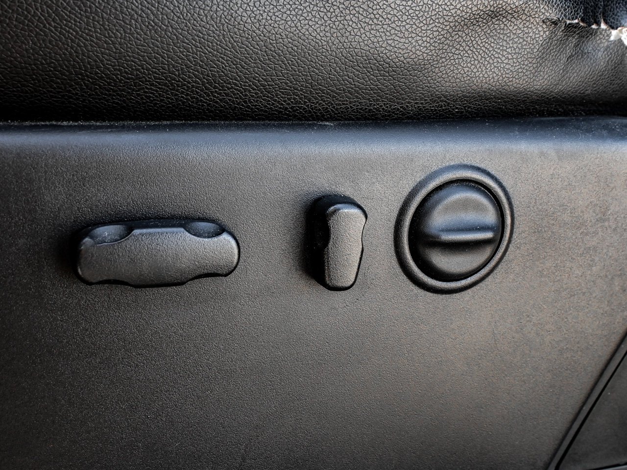 2013 Chevrolet Silverado 2500HD 4WD Crew Cab 153 LTZ Brown Sherwood Park - photo #17