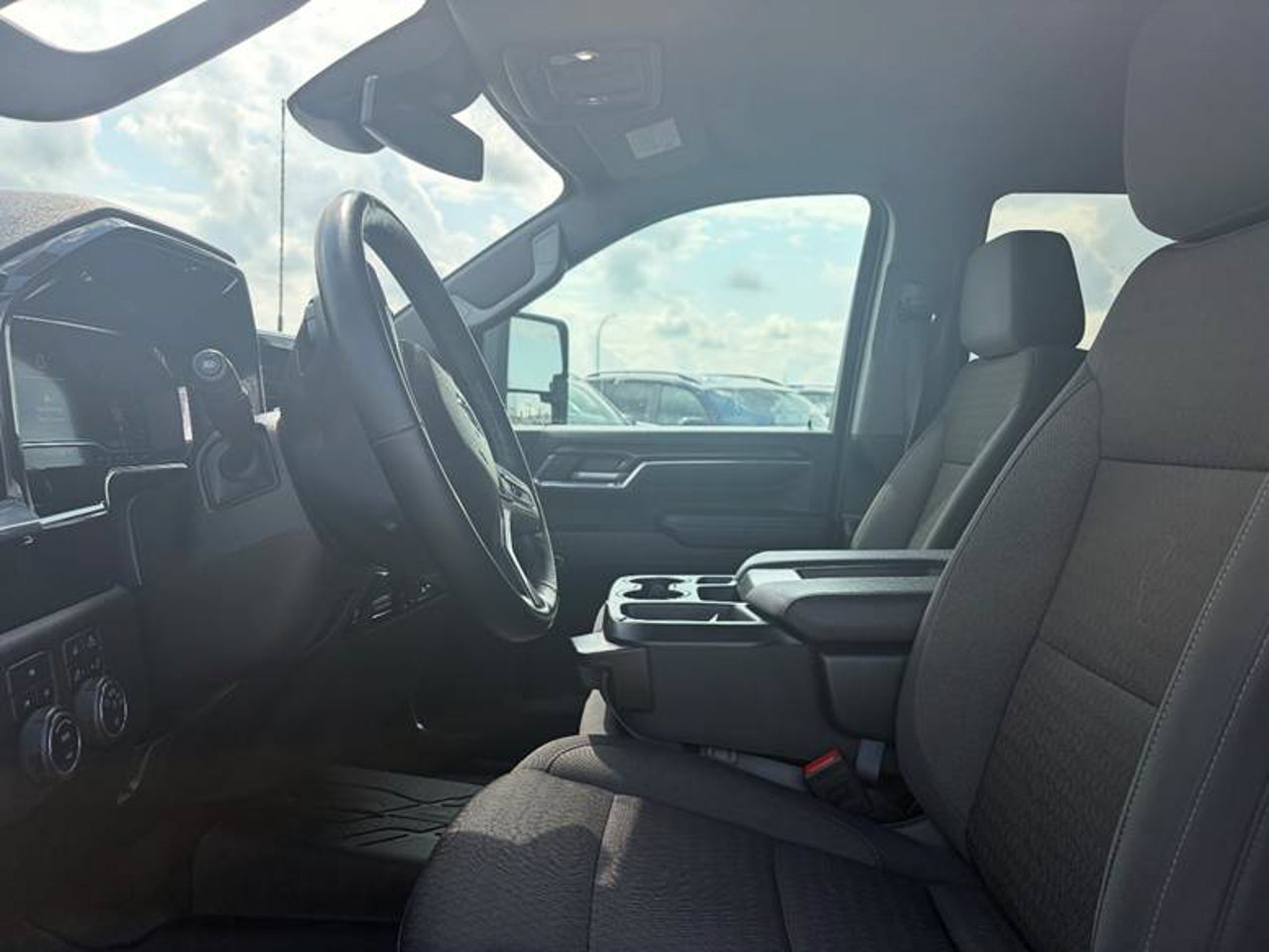 2024 Chevrolet Silverado 2500HD 4WD Crew Cab 159 LT Black Sherwood Park - photo #5