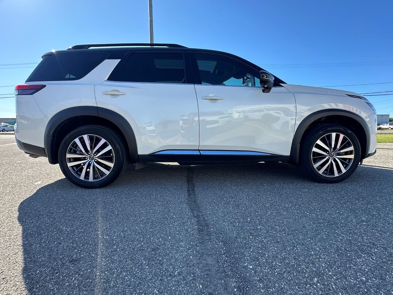 2022 NISSAN PATHFINDER PLATINUM PATHFINDER PLATINUM White Matane - photo #5