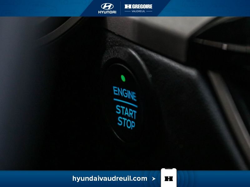 2022 Ford Escape Grey Laval - photo #25